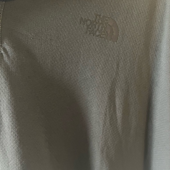 EUC M XL North Face Gray Polo 👕 Shirt - Picture 12 of 13